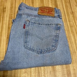Levi’s 510 skinny 33x32 stone washed denim jeans